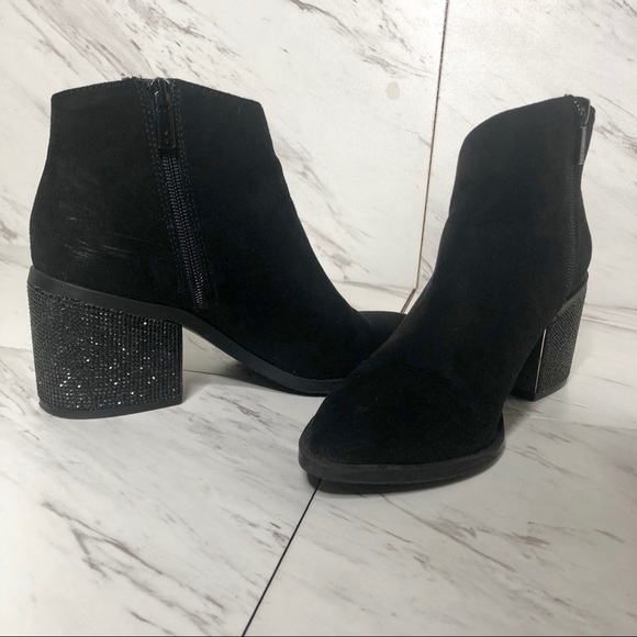 Kenneth Cole Reaction Cue the Music Suede Embellished Block Heel Ankle Bootie 6 - Picture 7 of 8
